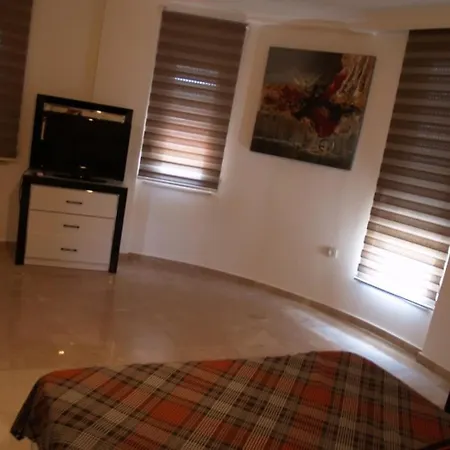 Ξενοδοχείο Mutlu 4*