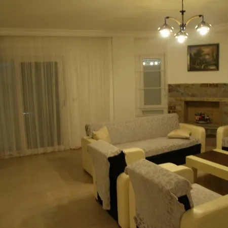 Mutlu Otel 4*